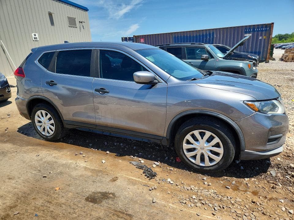 2018 NISSAN ROGUE S 4