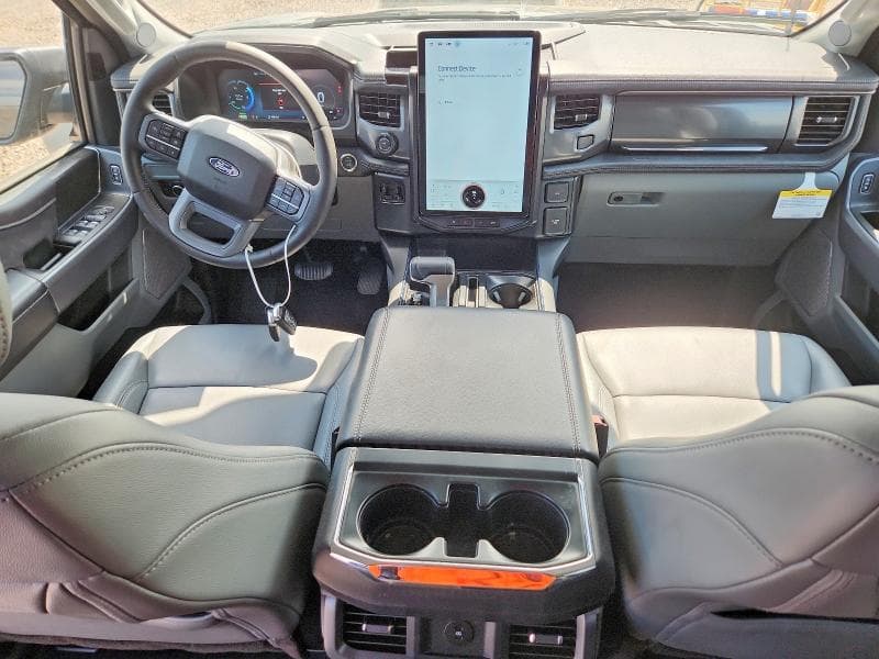 2025 FORD F150 LIGHTNING XLT 8