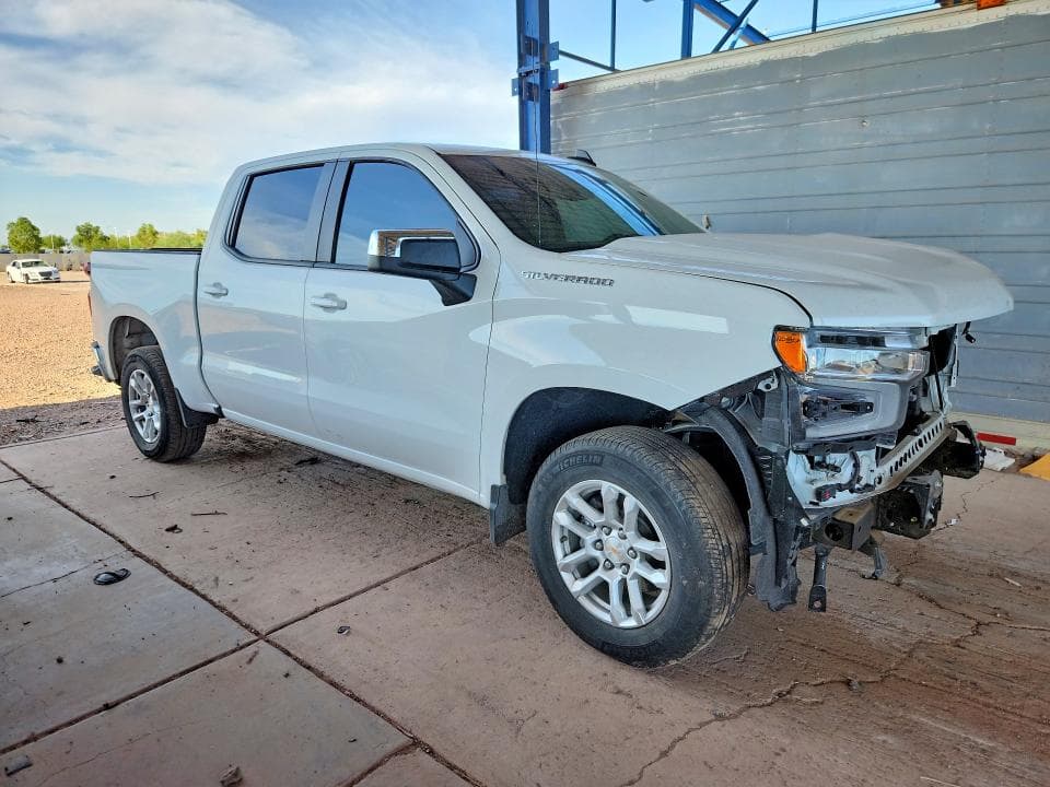 2025 CHEVROLET SILVERADO C1500 LT 4