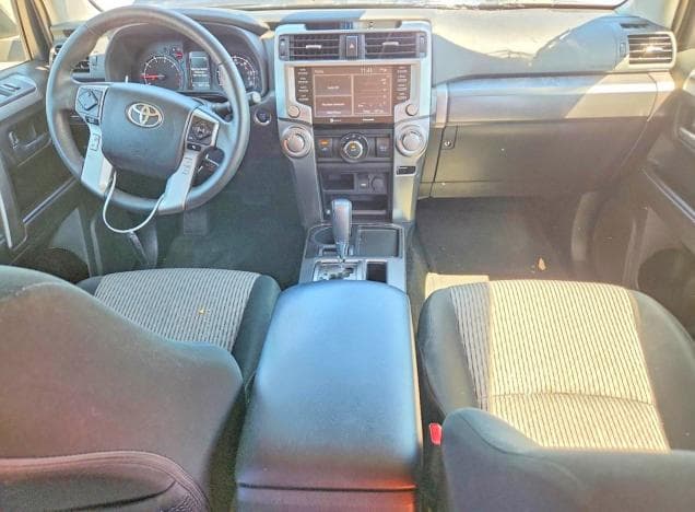 2023 TOYOTA 4RUNNER SR5 8