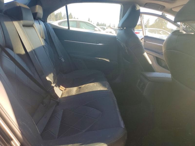 2019 TOYOTA CAMRY XLE V6 10