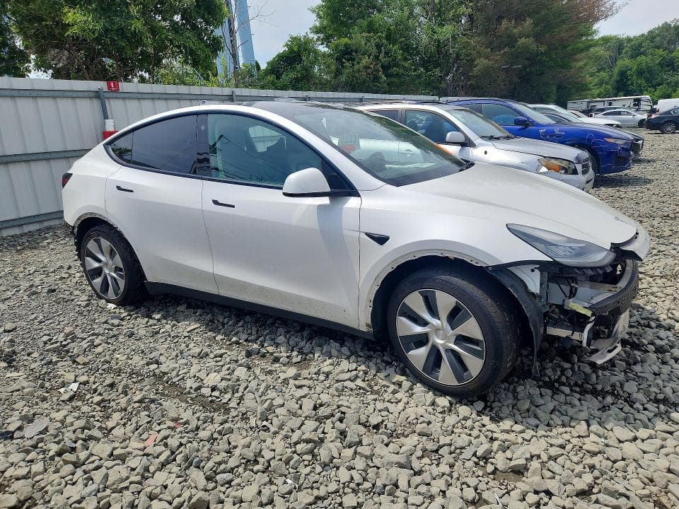 2021 TESLA MODEL Y 4