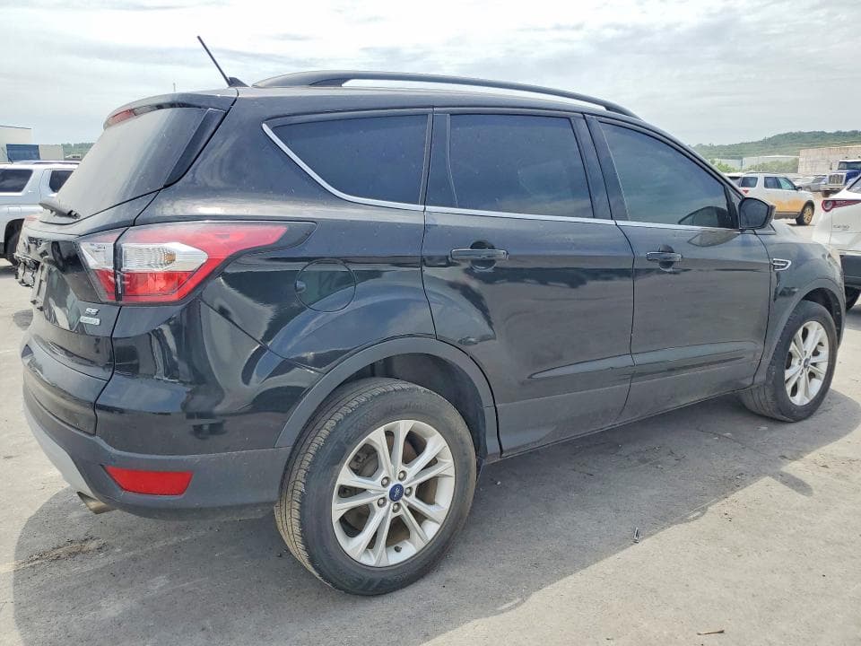 2018 FORD ESCAPE SE 3