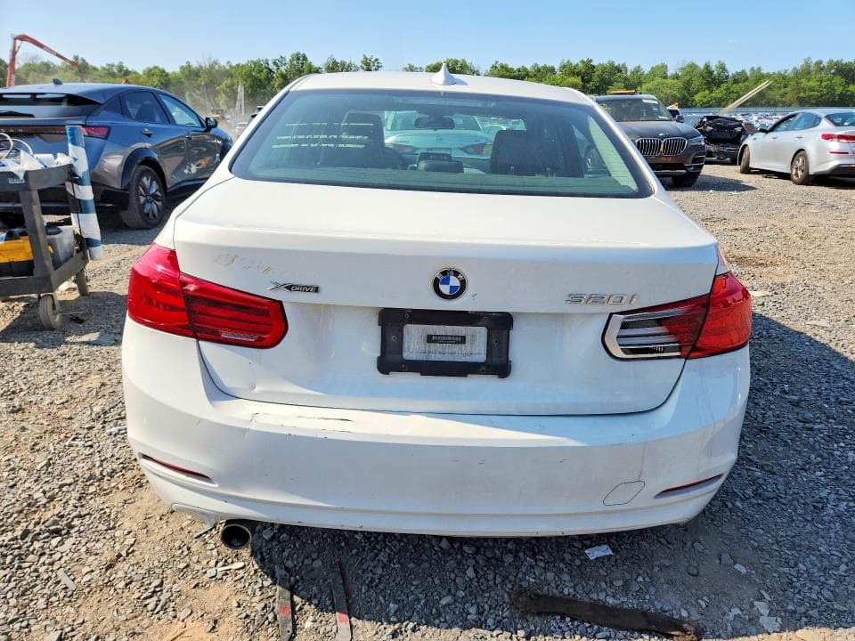 2018 BMW 320 XI 6