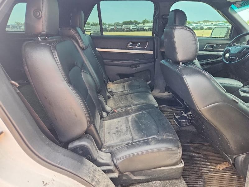 2017 FORD EXPLORER XLT 10