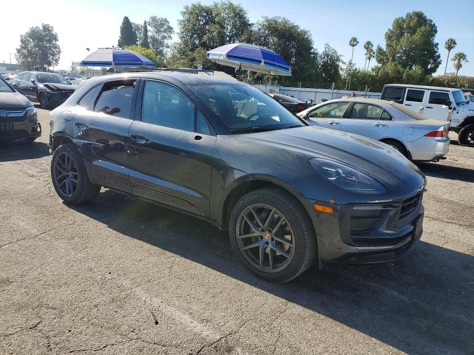 2023 PORSCHE MACAN BASE 4