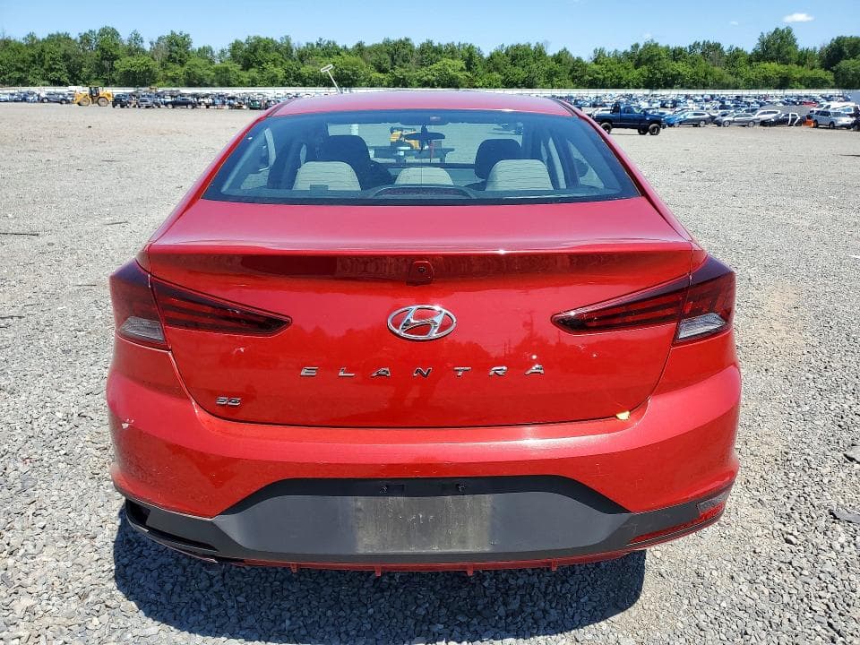 2019 HYUNDAI ELANTRA SE 6