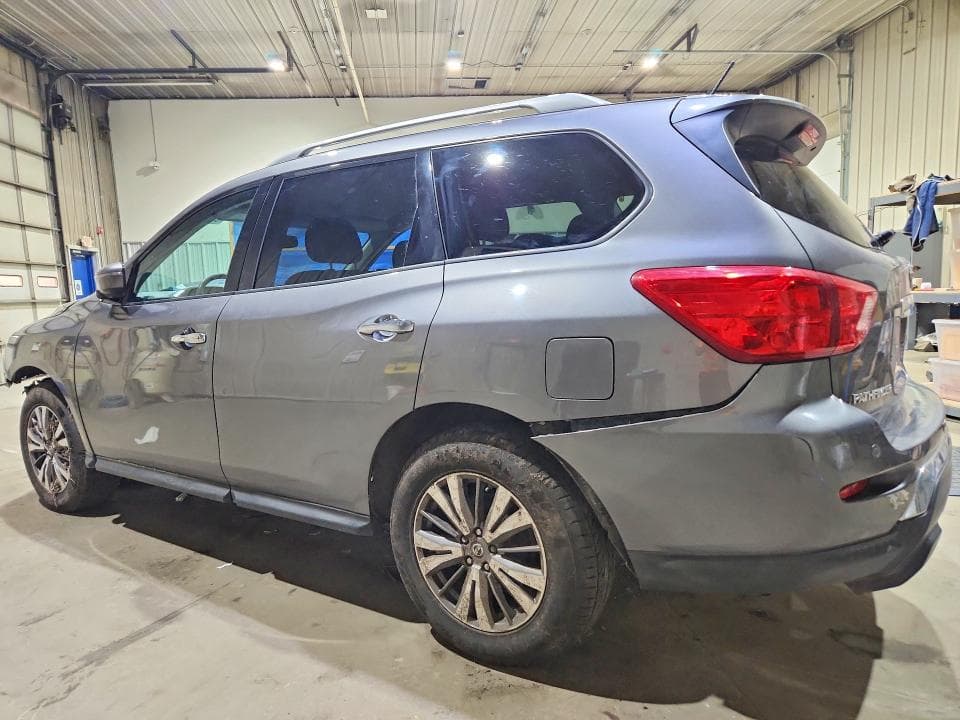 2017 NISSAN PATHFINDER SV 2