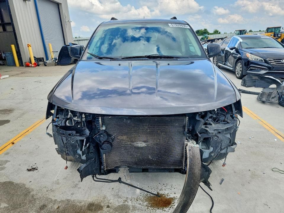 2019 DODGE JOURNEY SE 5