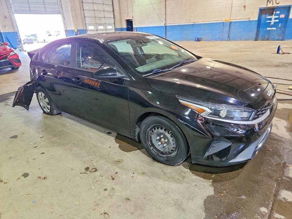 2022 KIA FORTE FE 4