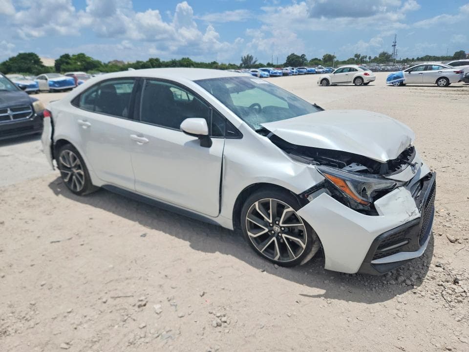 2022 TOYOTA COROLLA SE 4