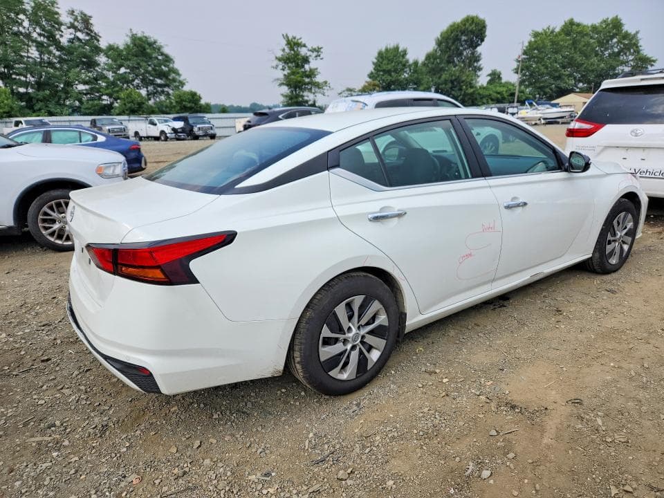 2024 NISSAN ALTIMA S 3