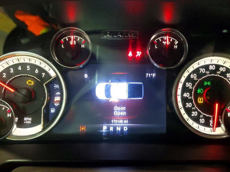 2017 RAM 1500 LARAMIE 9
