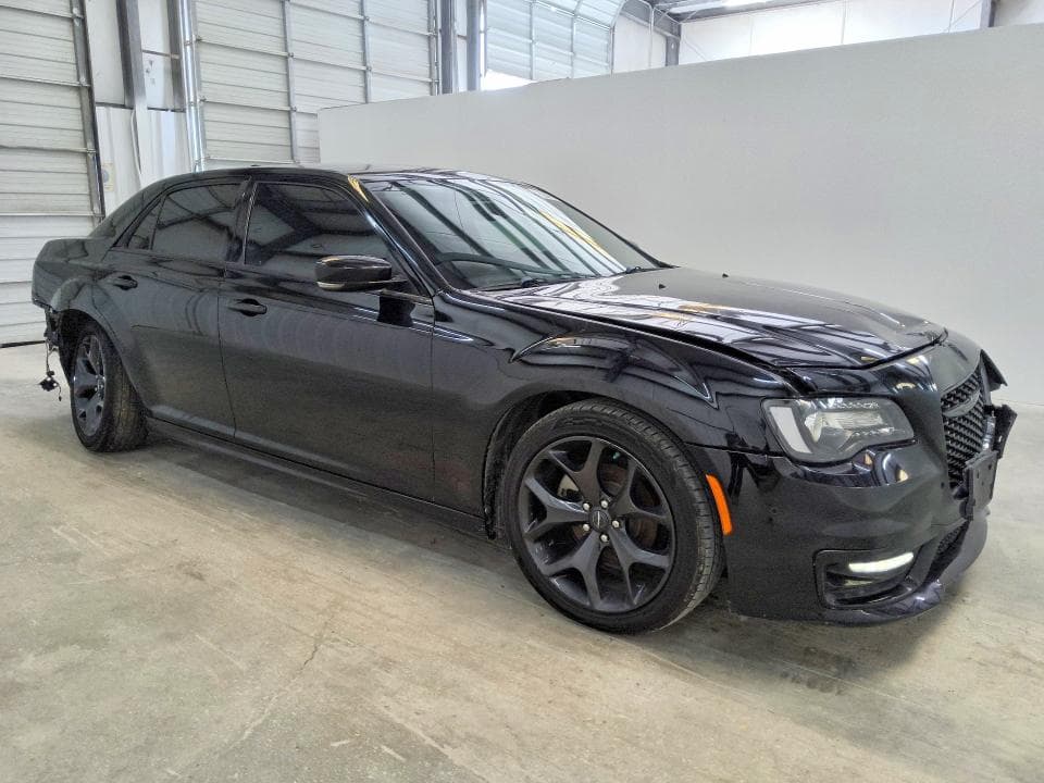 2023 CHRYSLER 300 TOURING L 4