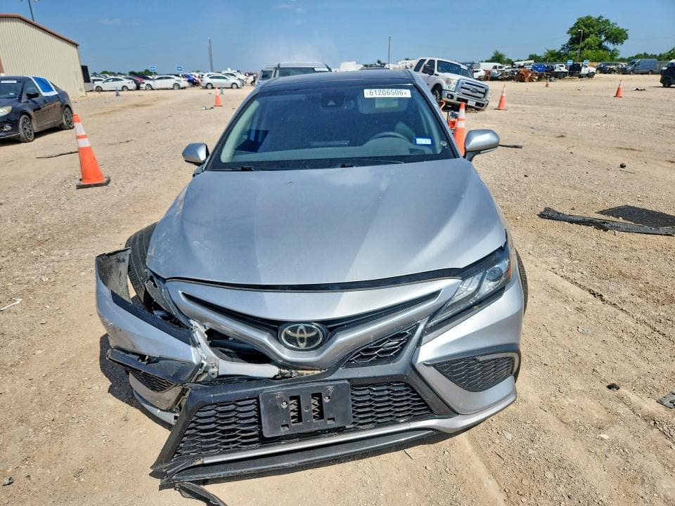 2022 TOYOTA CAMRY XSE 5