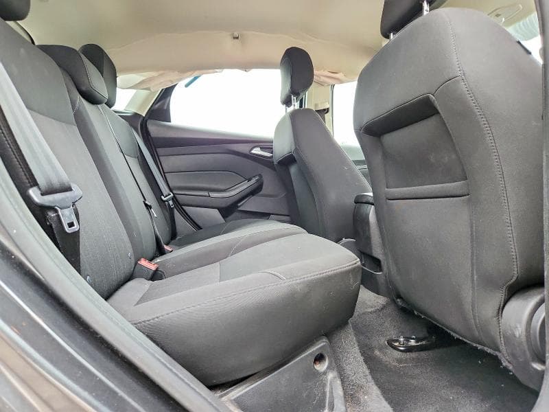 2018 FORD FOCUS SE 10