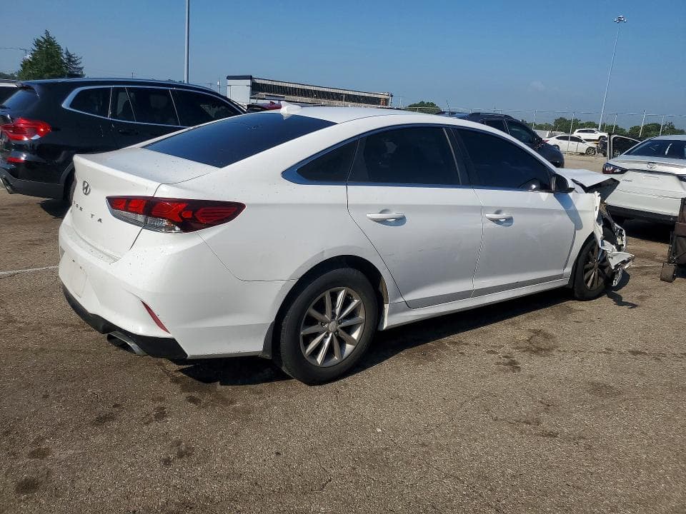2018 HYUNDAI SONATA SE 3