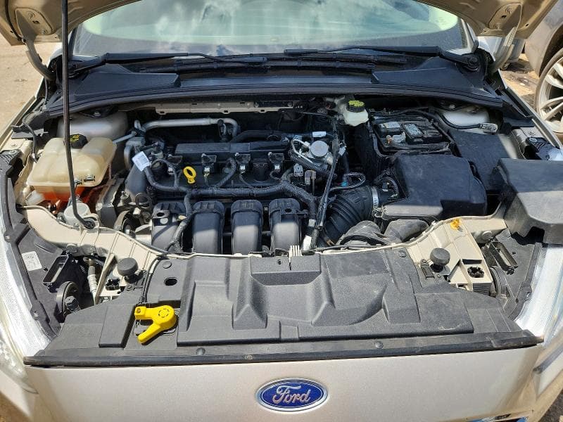 2017 FORD FOCUS SE 11