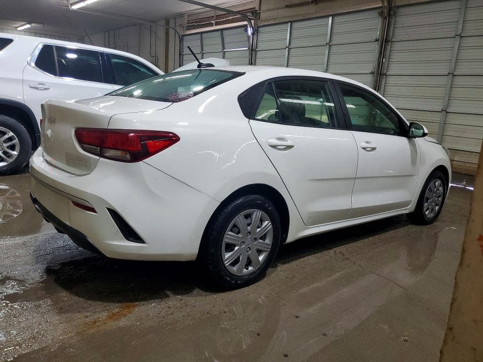 2022 KIA RIO S 3
