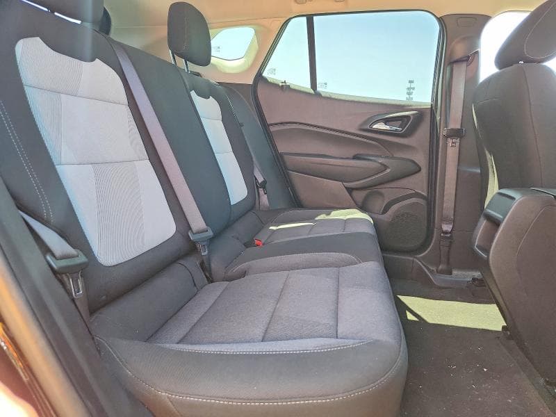 2024 CHEVROLET TRAX LS 10