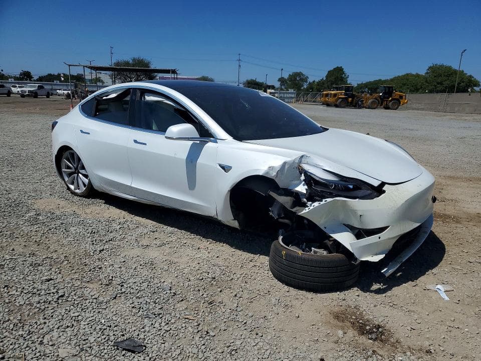 2019 TESLA MODEL 3 4