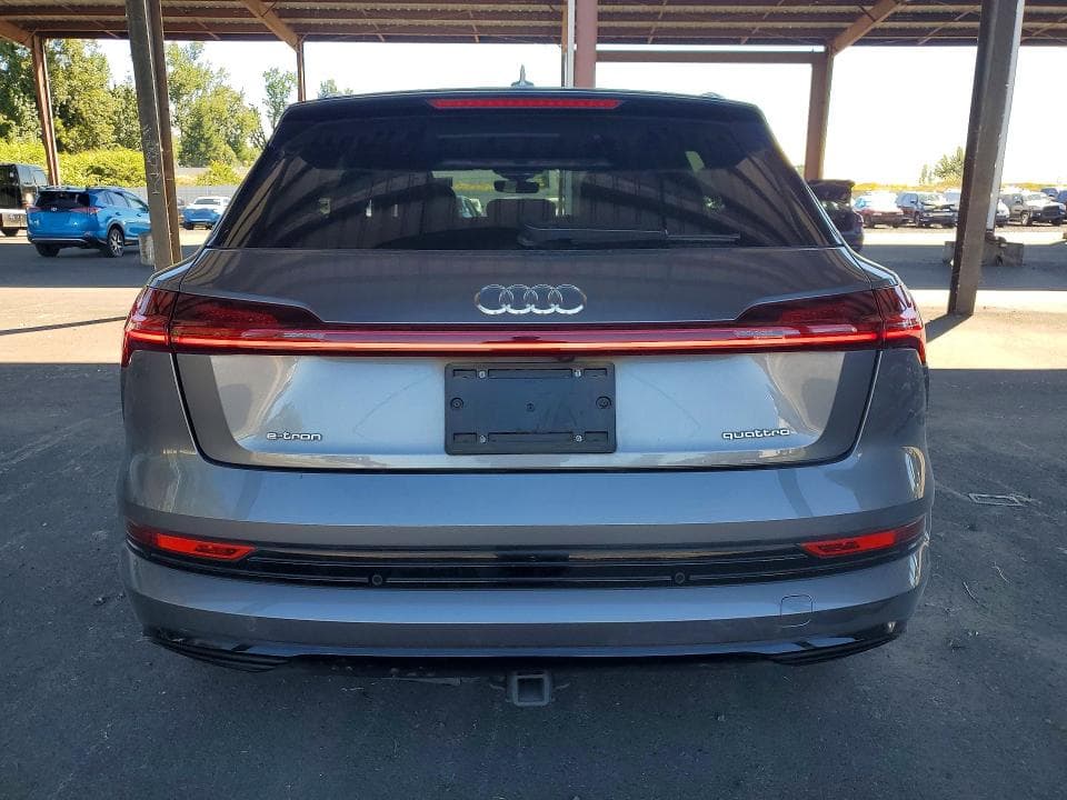 2023 AUDI E-TRON PREMIUM PLUS 6