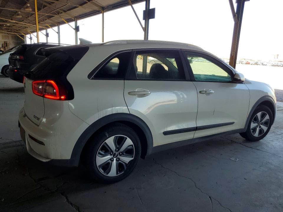 2019 KIA NIRO LX 3