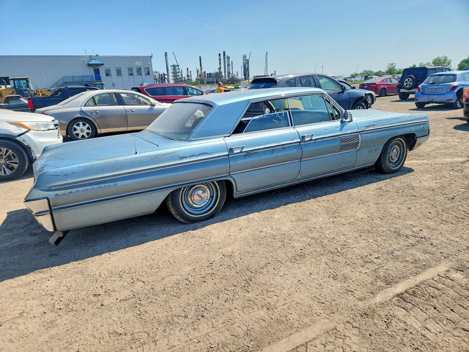 1962 OLDSMOBILE NINETY-EIGHT 3