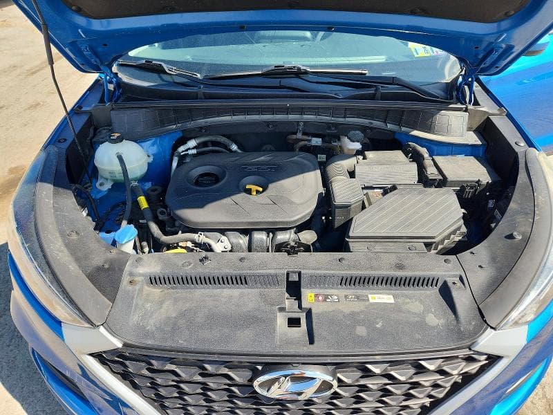 2020 HYUNDAI TUCSON SE 12