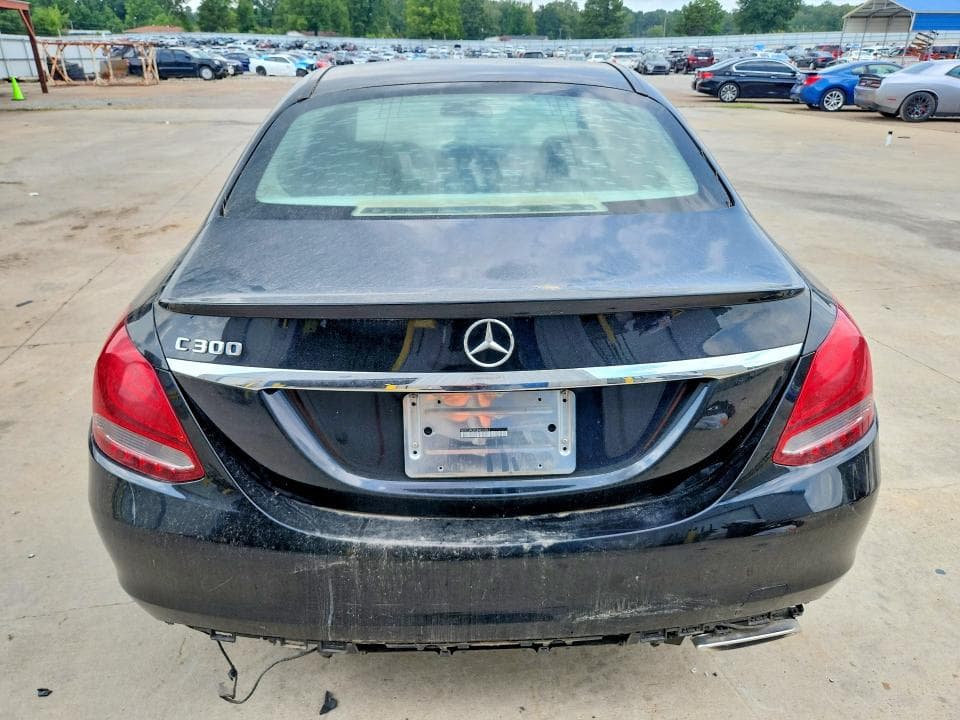 2017 MERCEDES-BENZ C 300 6