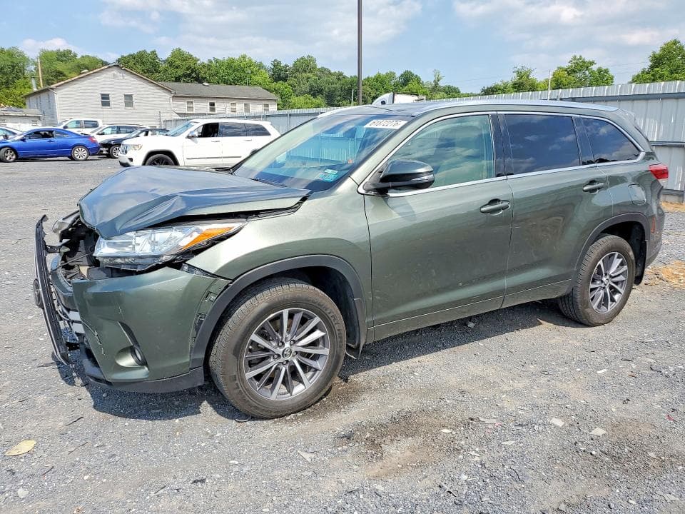 2018 TOYOTA HIGHLANDER XLE - 1