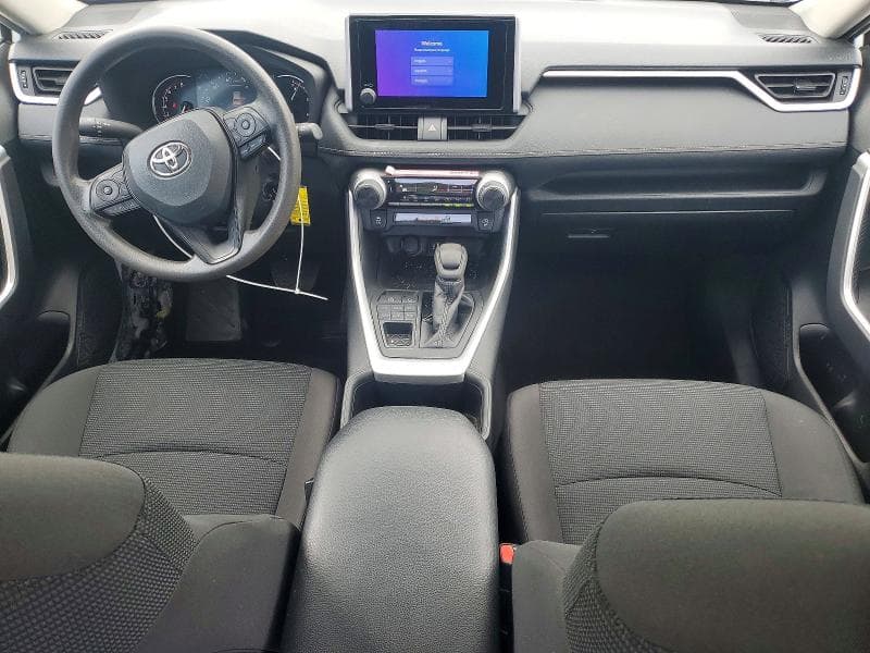 2024 TOYOTA RAV4 LE 8