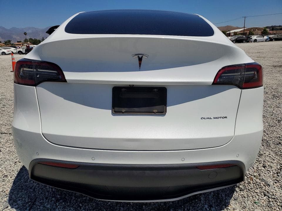 2021 TESLA MODEL Y 6