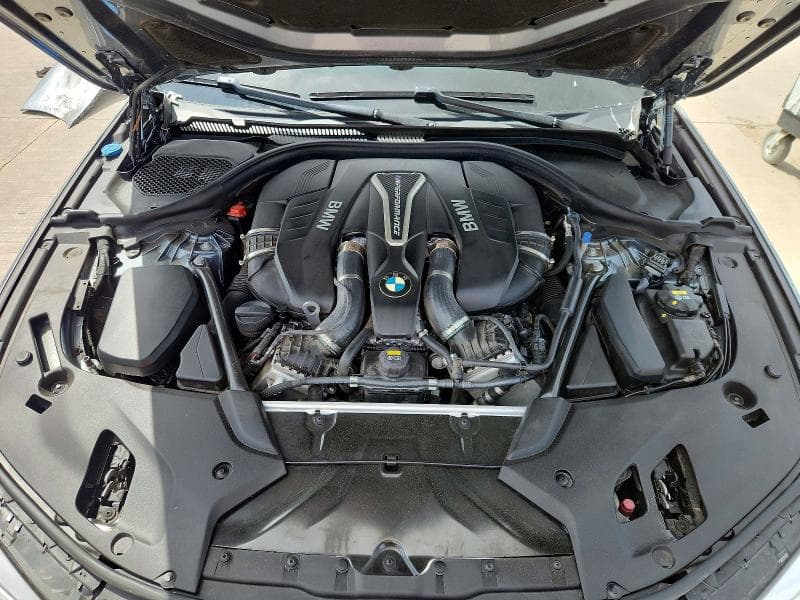 2018 BMW M550XI 11