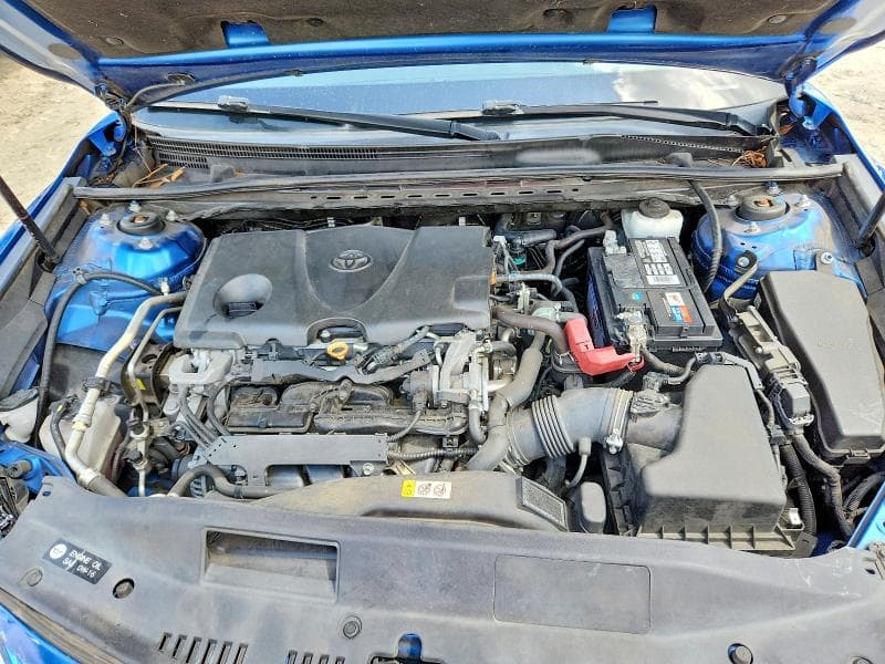 2019 TOYOTA CAMRY SE 11
