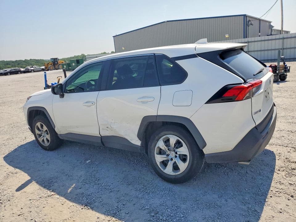 2022 TOYOTA RAV4 LE 2