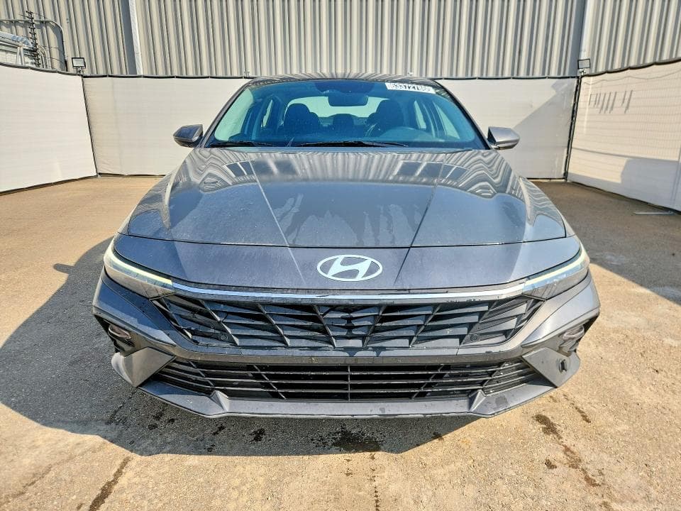 2024 HYUNDAI ELANTRA SEL 5
