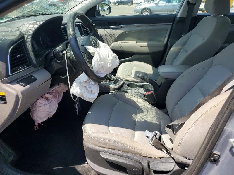 2017 HYUNDAI ELANTRA SE 7