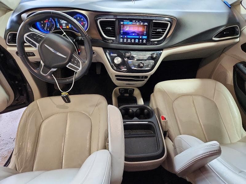 2017 CHRYSLER PACIFICA TOURING L 8