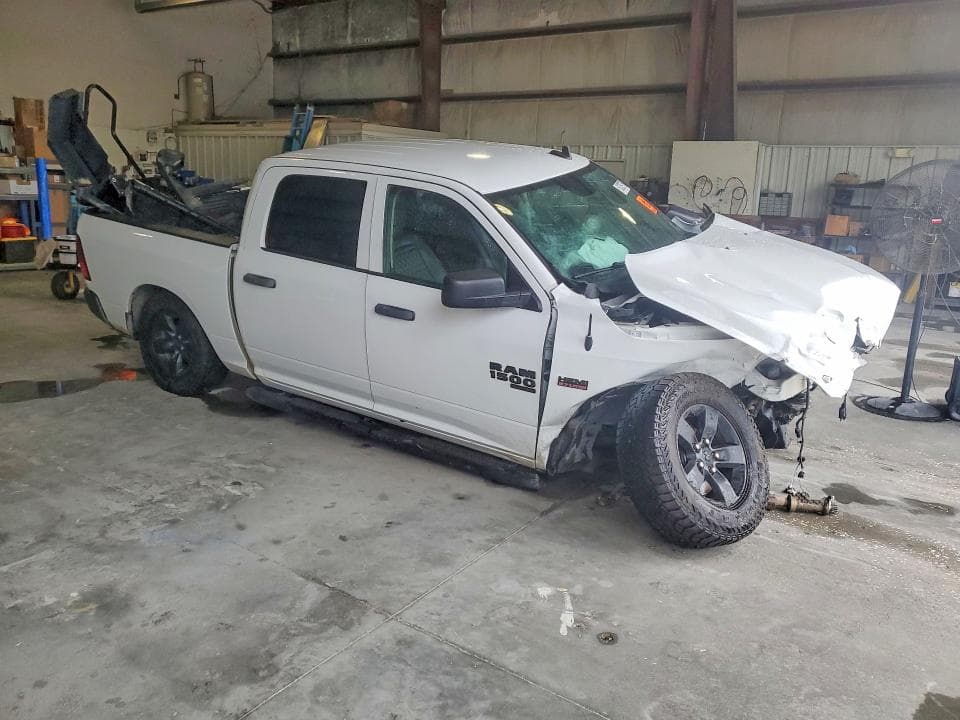 2022 RAM 1500 CLASSIC TRADESMAN 4