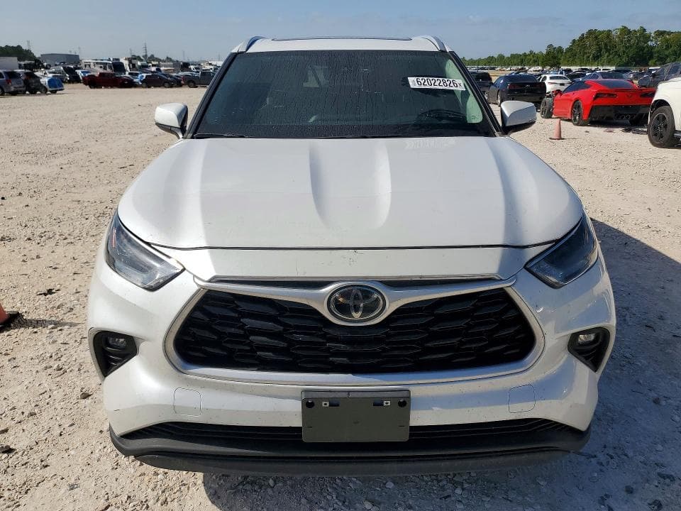 2023 TOYOTA HIGHLANDER XLE 5