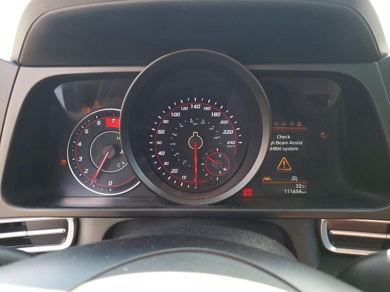 2022 HYUNDAI ELANTRA SEL 9