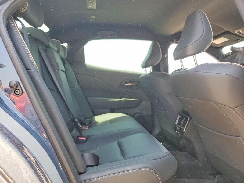 2025 TOYOTA CROWN XLE 10