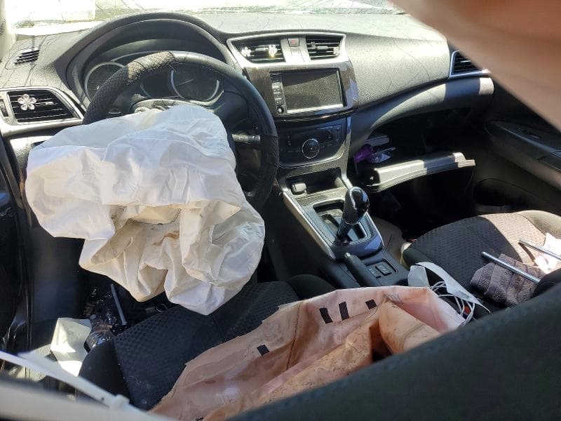 2019 NISSAN SENTRA SR 8