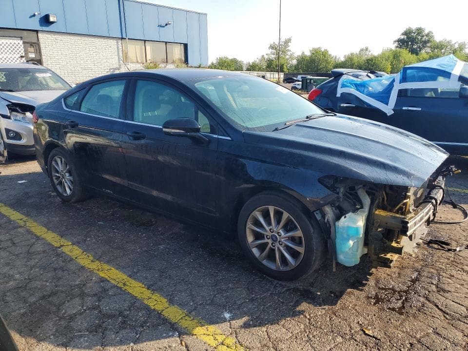 2017 FORD FUSION SE 4