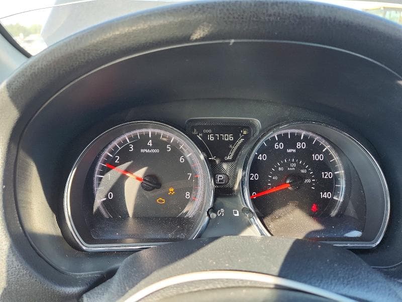 2018 NISSAN VERSA SV 9
