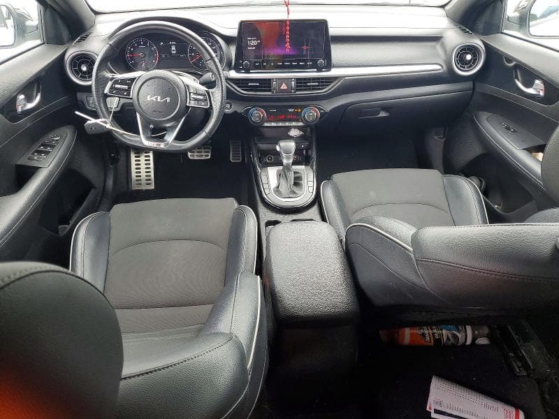 2023 KIA FORTE GT LINE 8