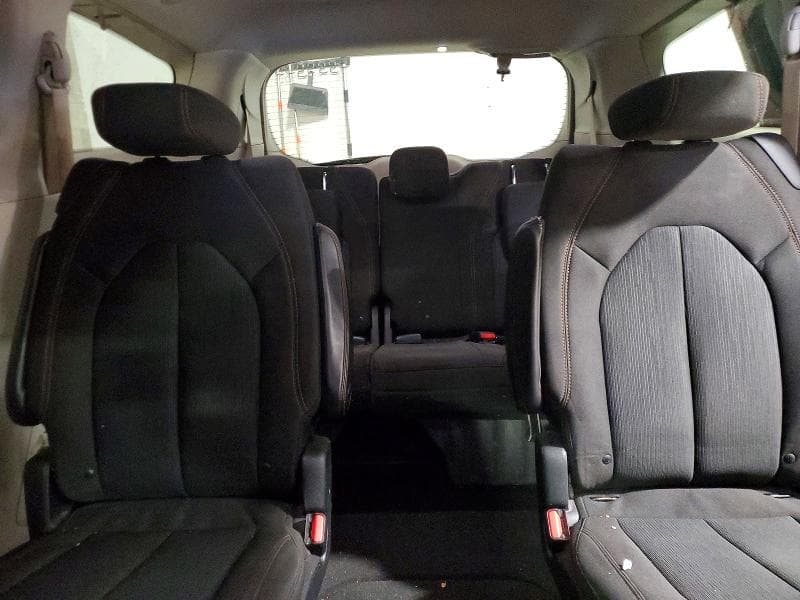 2017 CHRYSLER PACIFICA TOURING 10