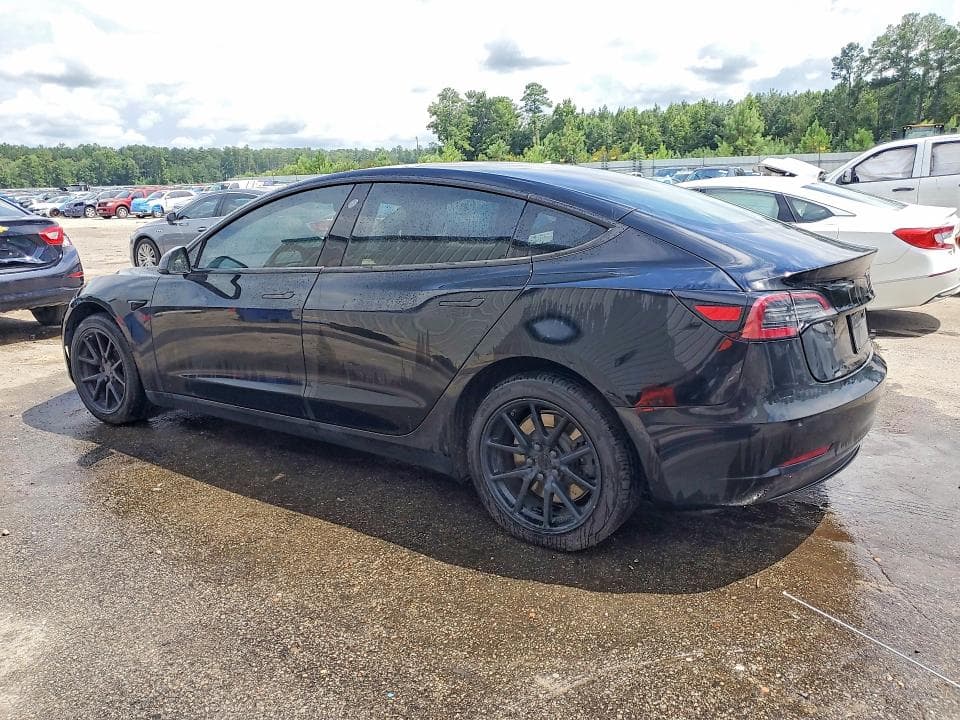 2018 TESLA MODEL 3 2