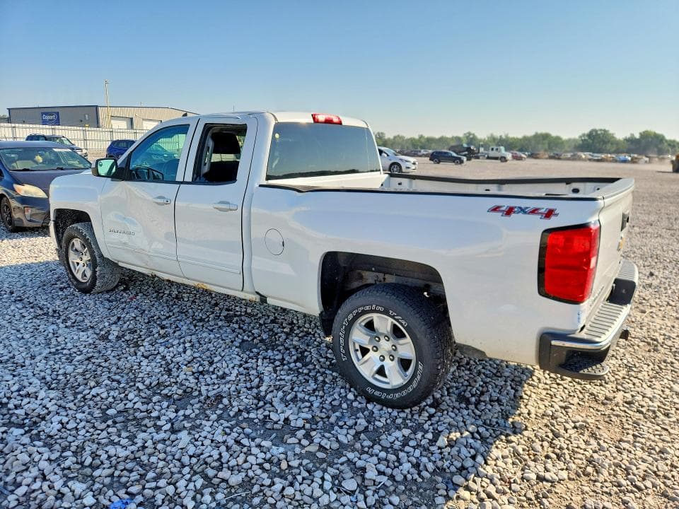 2017 CHEVROLET SILVERADO K1500 LT 2